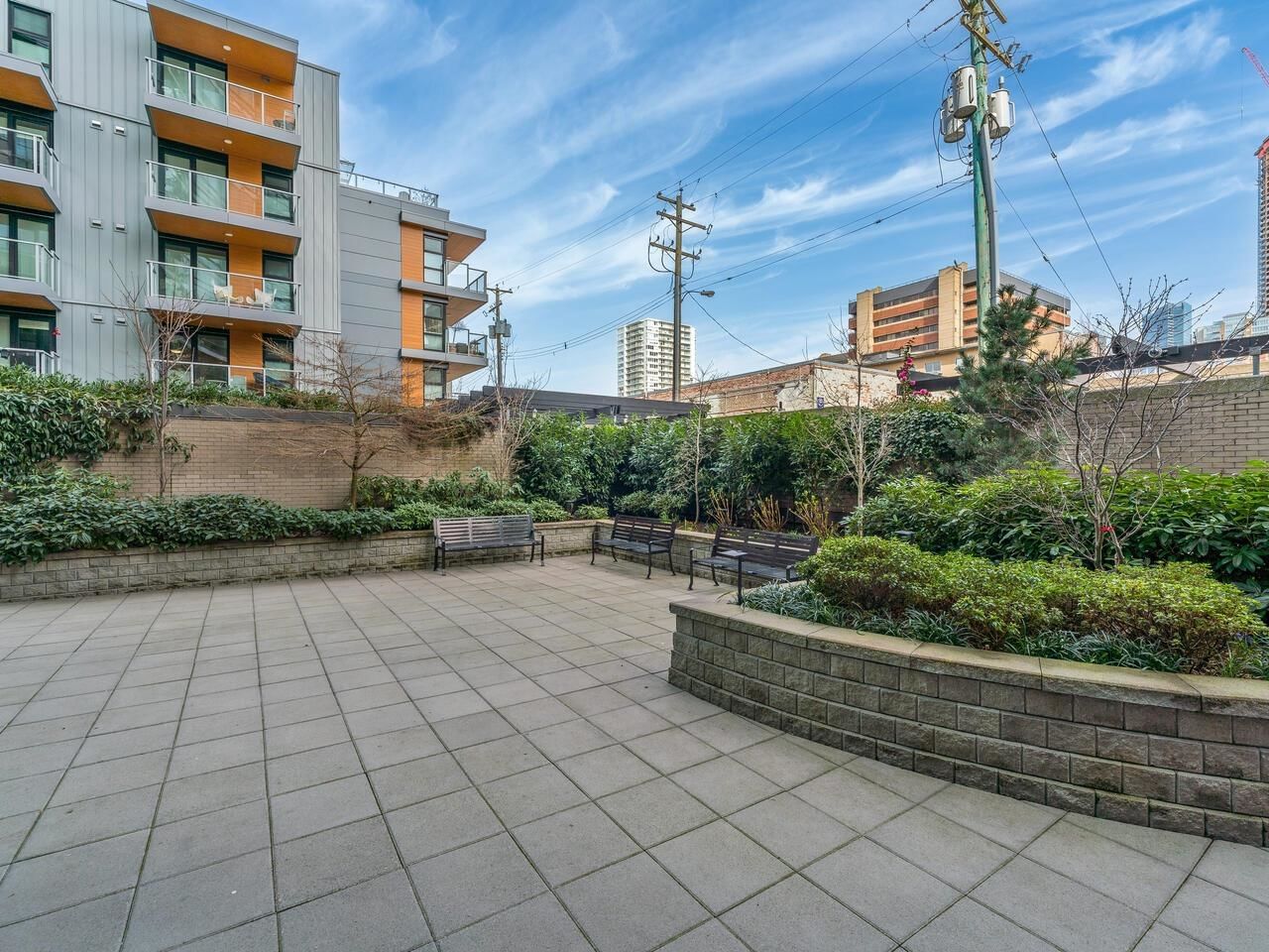 Listing Image 20