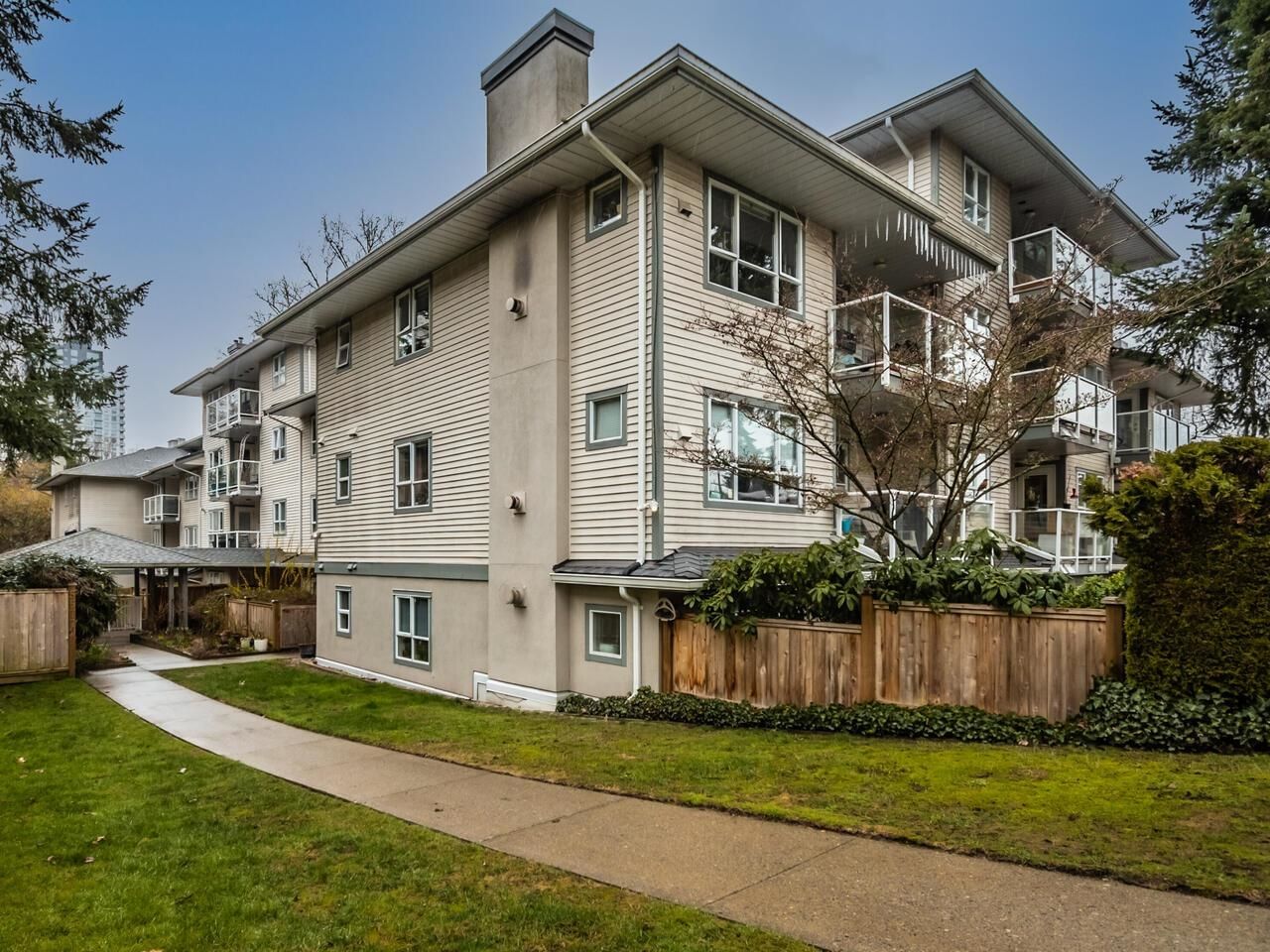 Listing Image 20