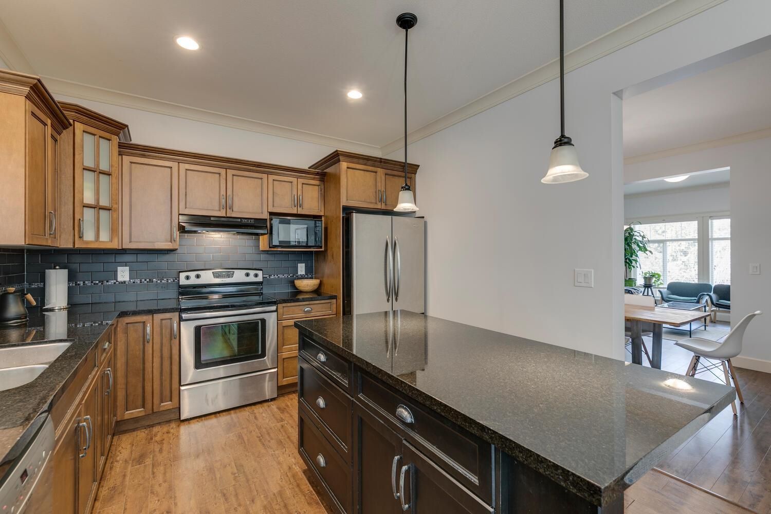 Listing Image 15