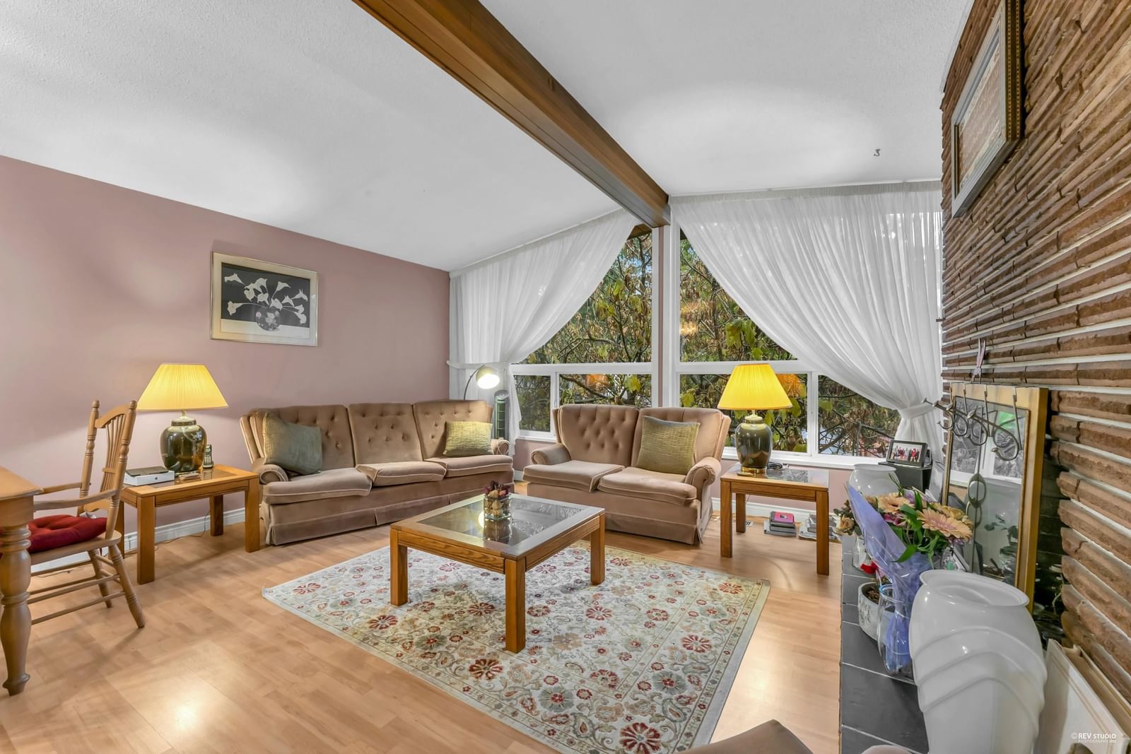 Listing Image 5