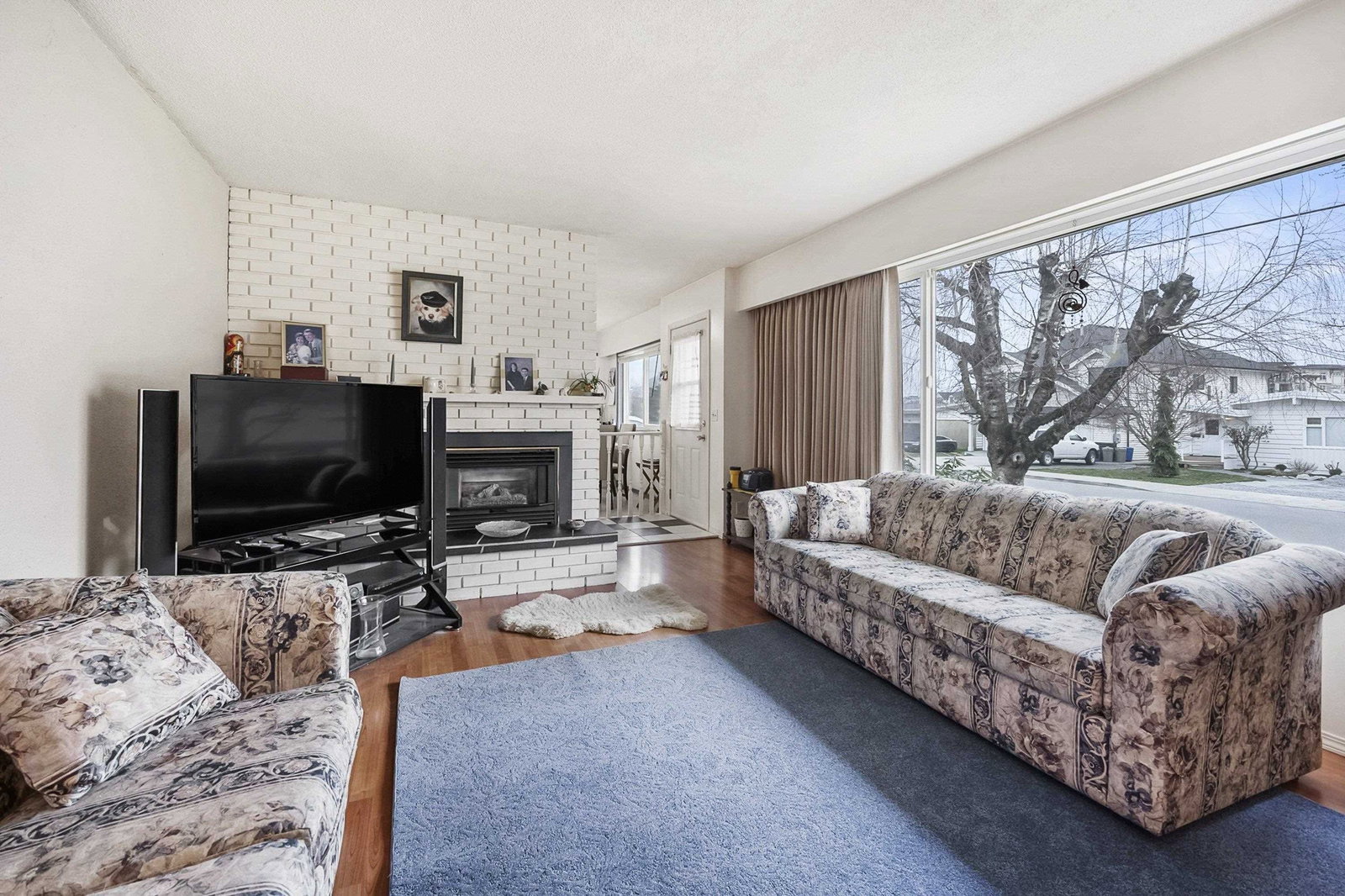 Listing Image 14
