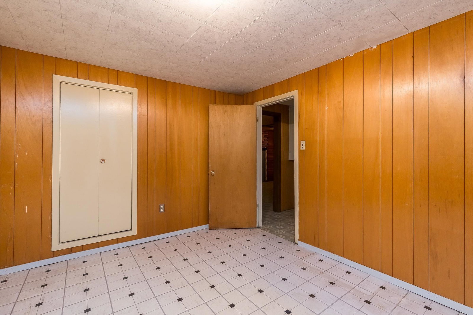 Listing Image 30