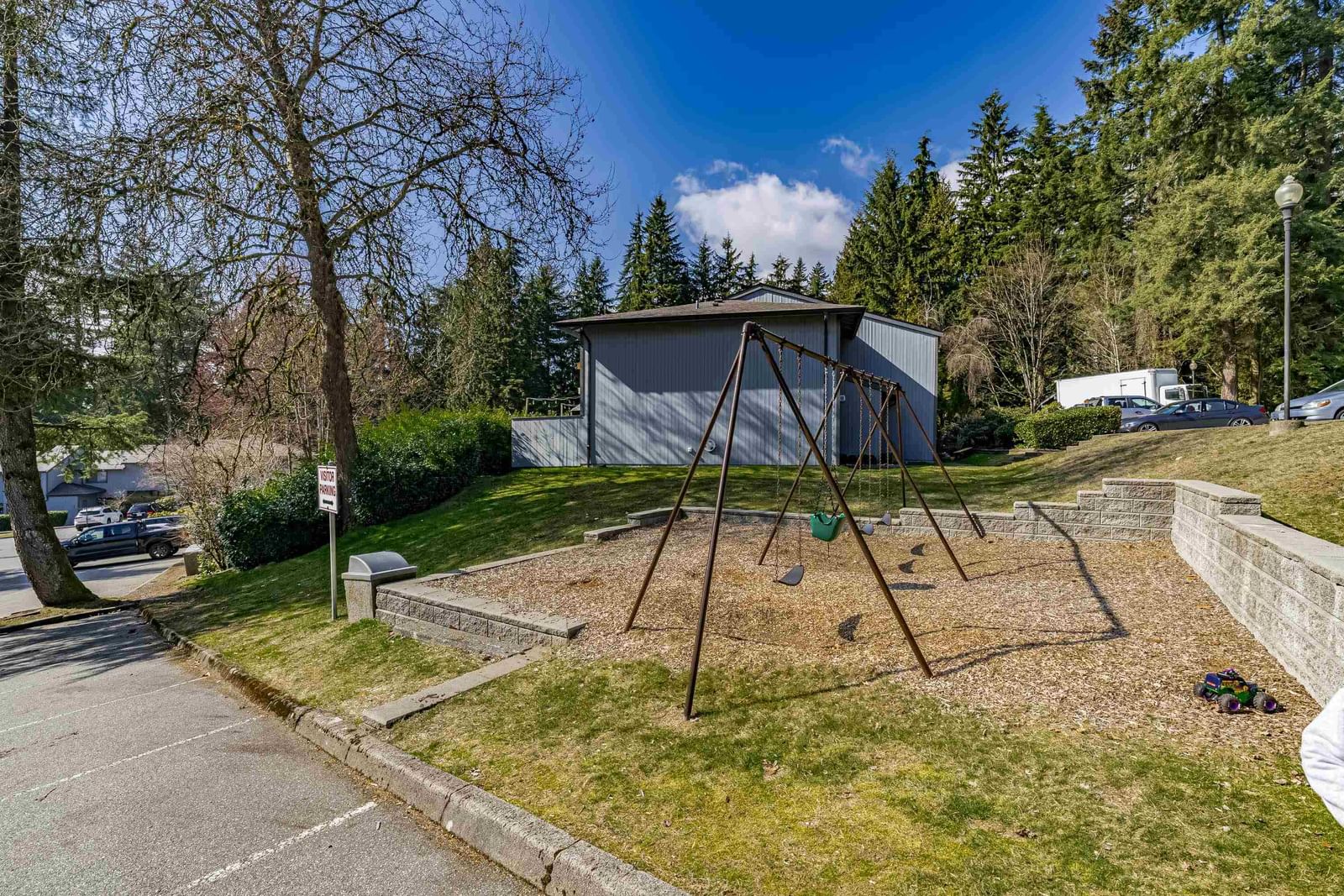Listing Image 28