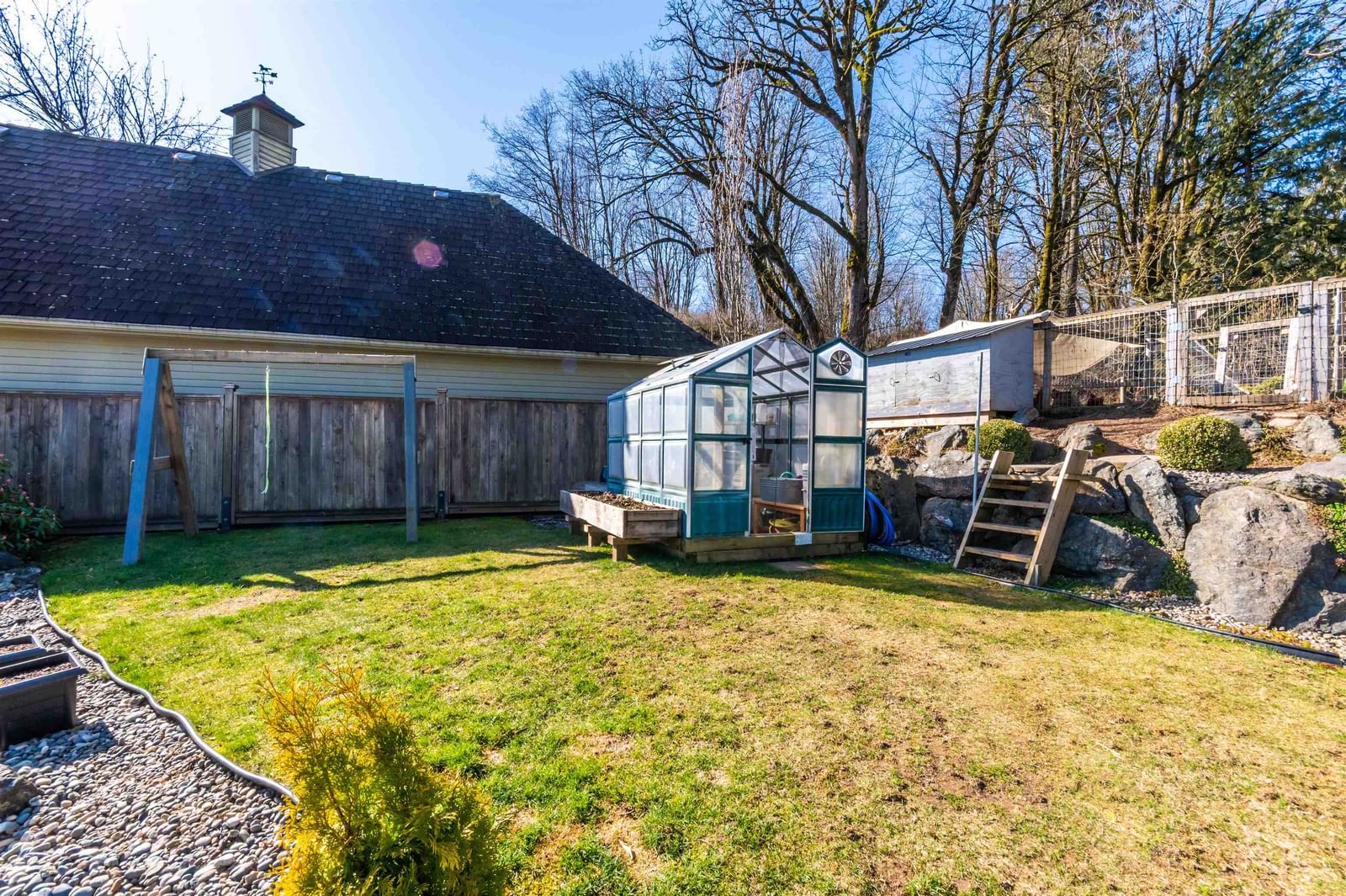 Listing Image 9