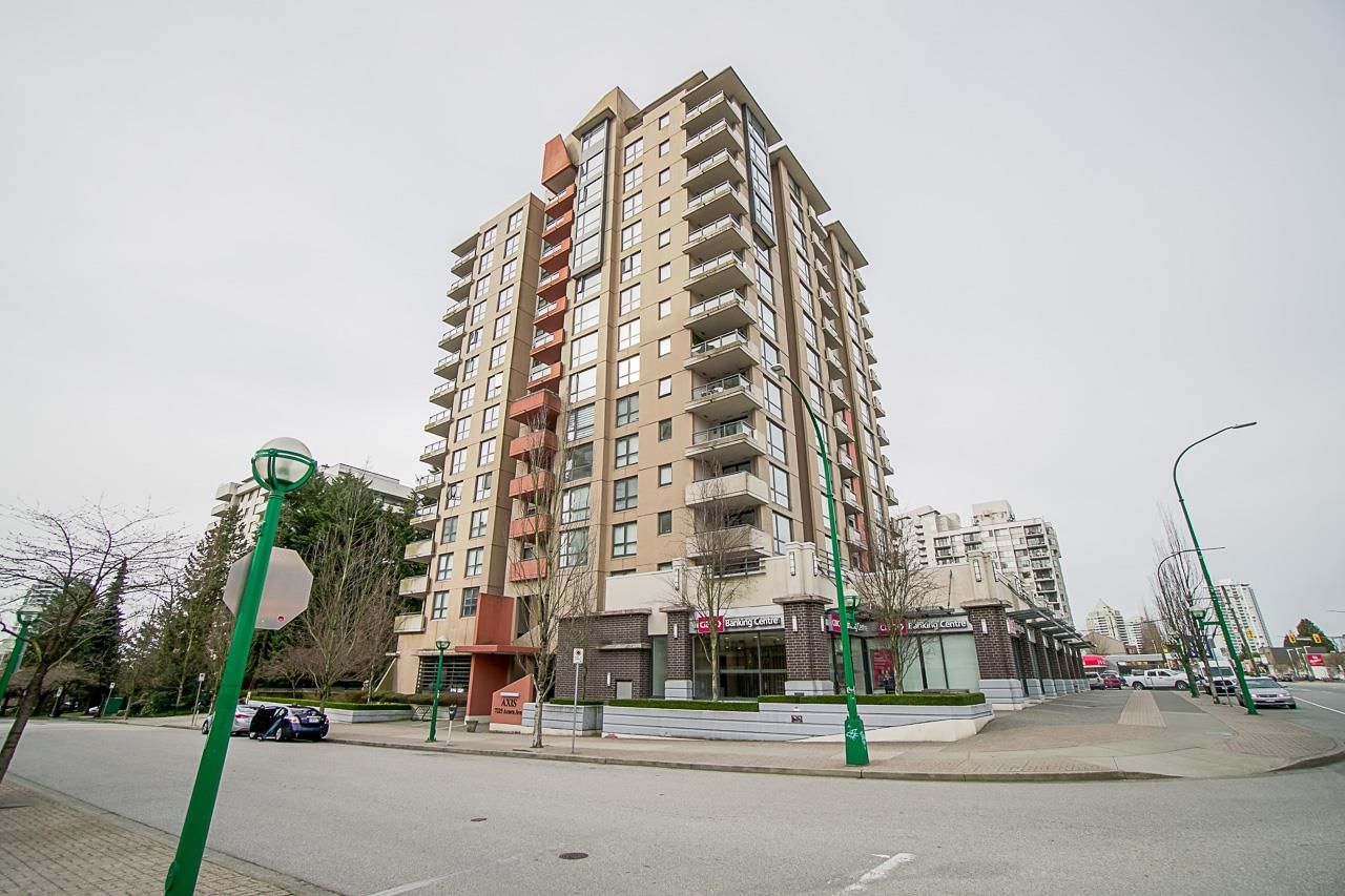Listing Image 11