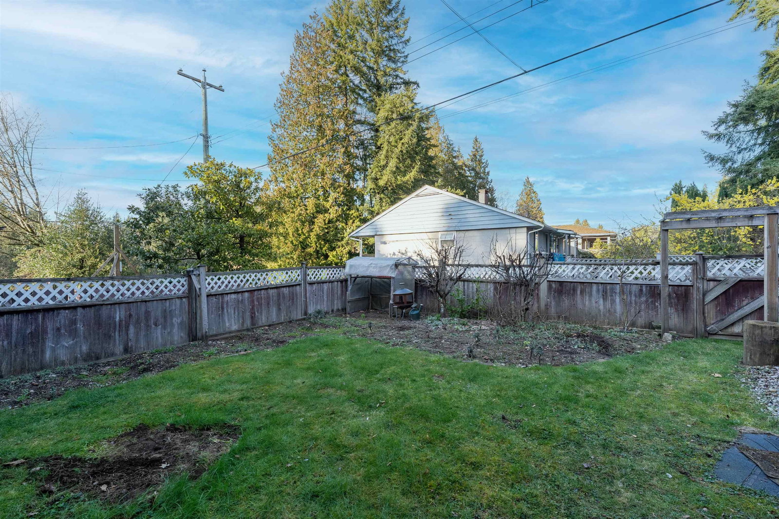 Listing Image 24