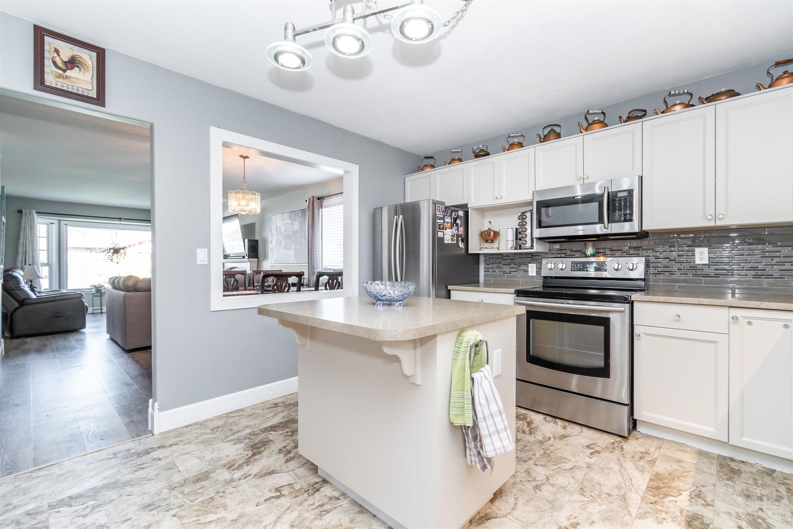 Listing Image 10