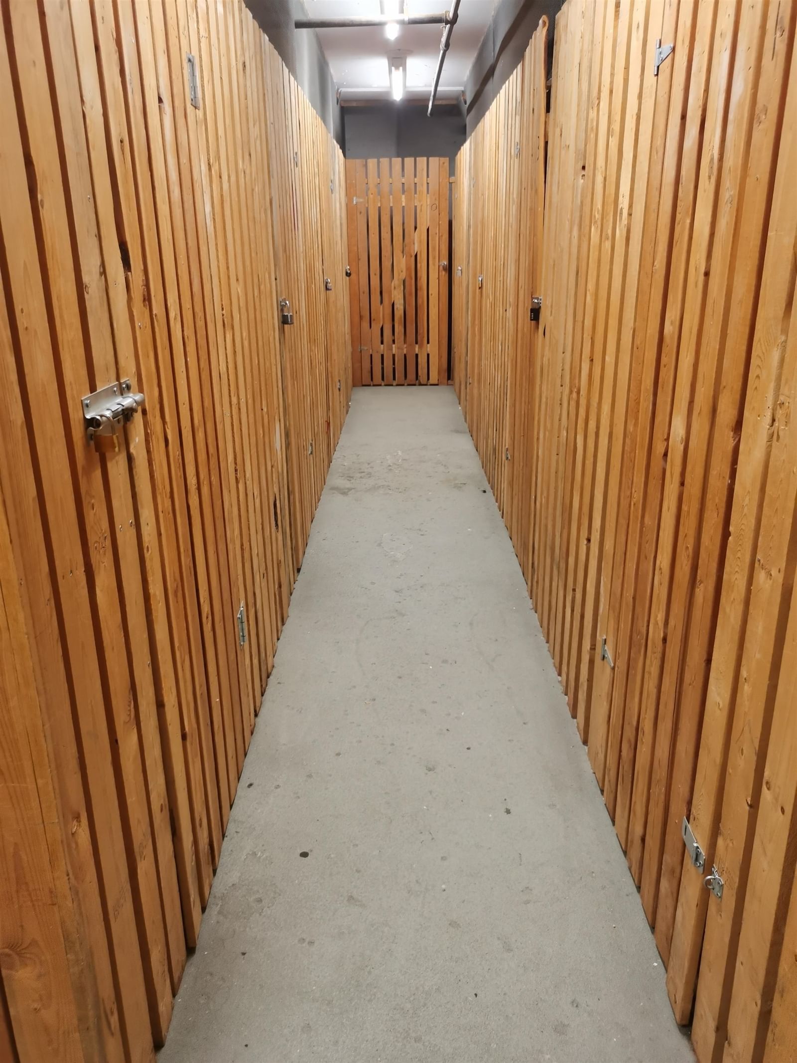 Listing Image 19