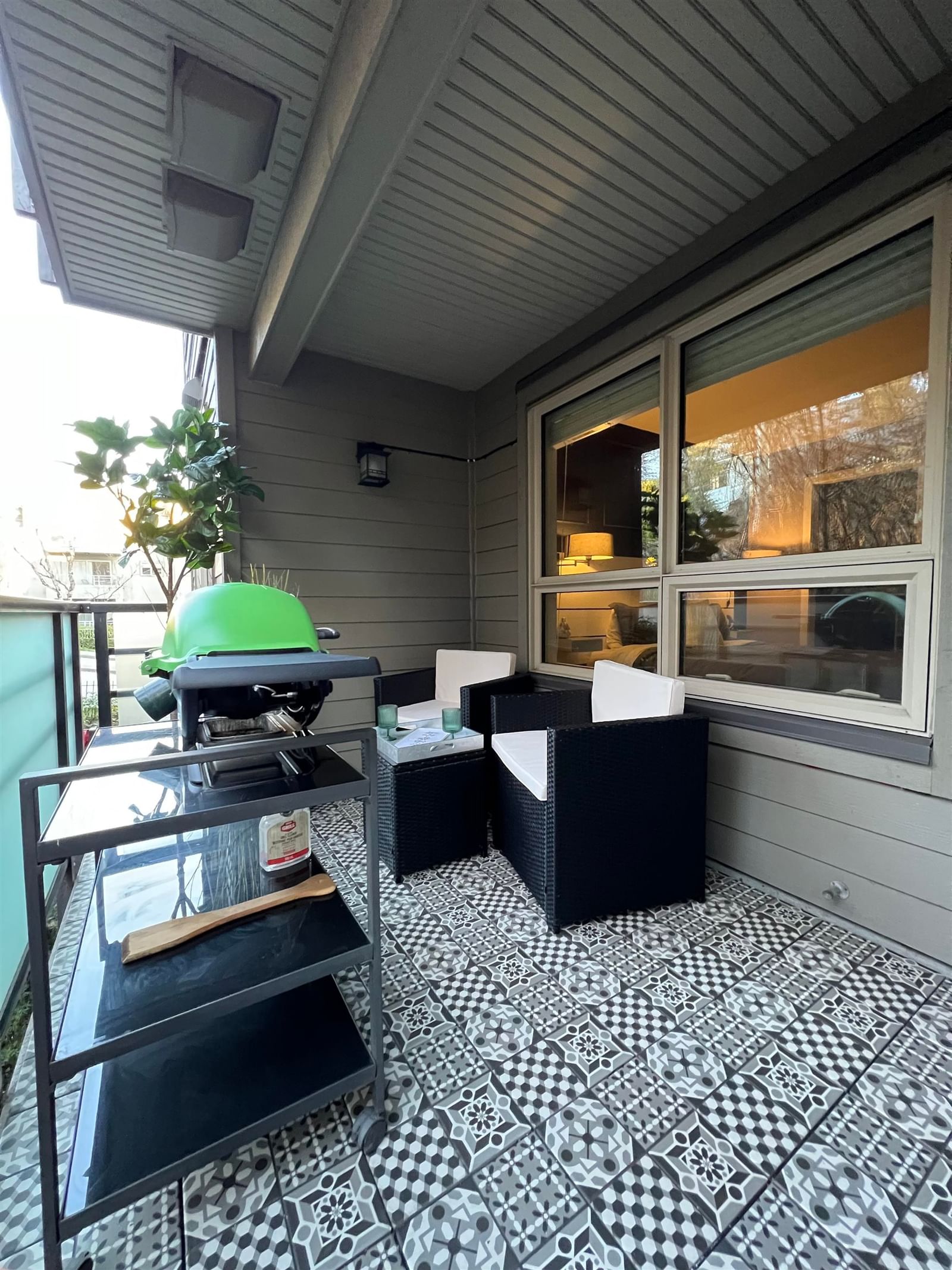 Listing Image 12