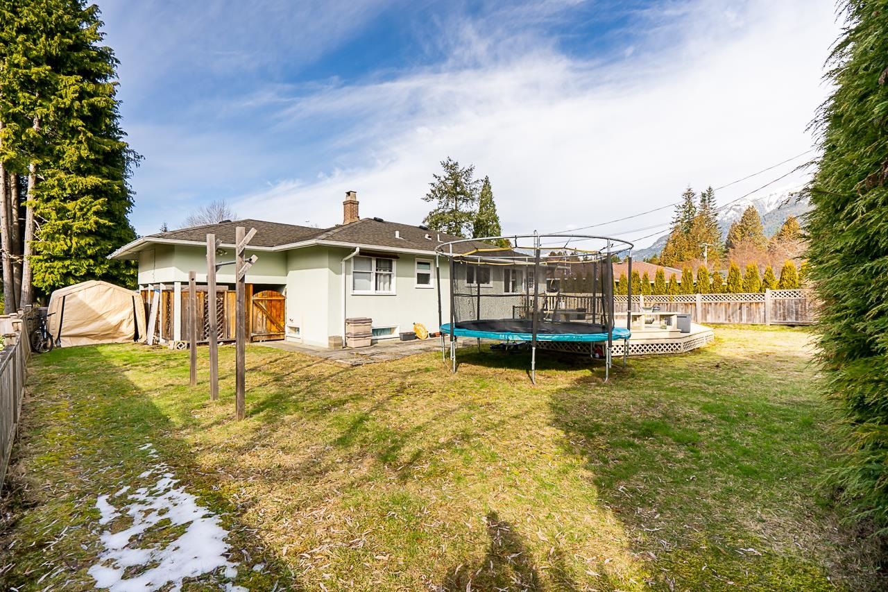 Listing Image 16