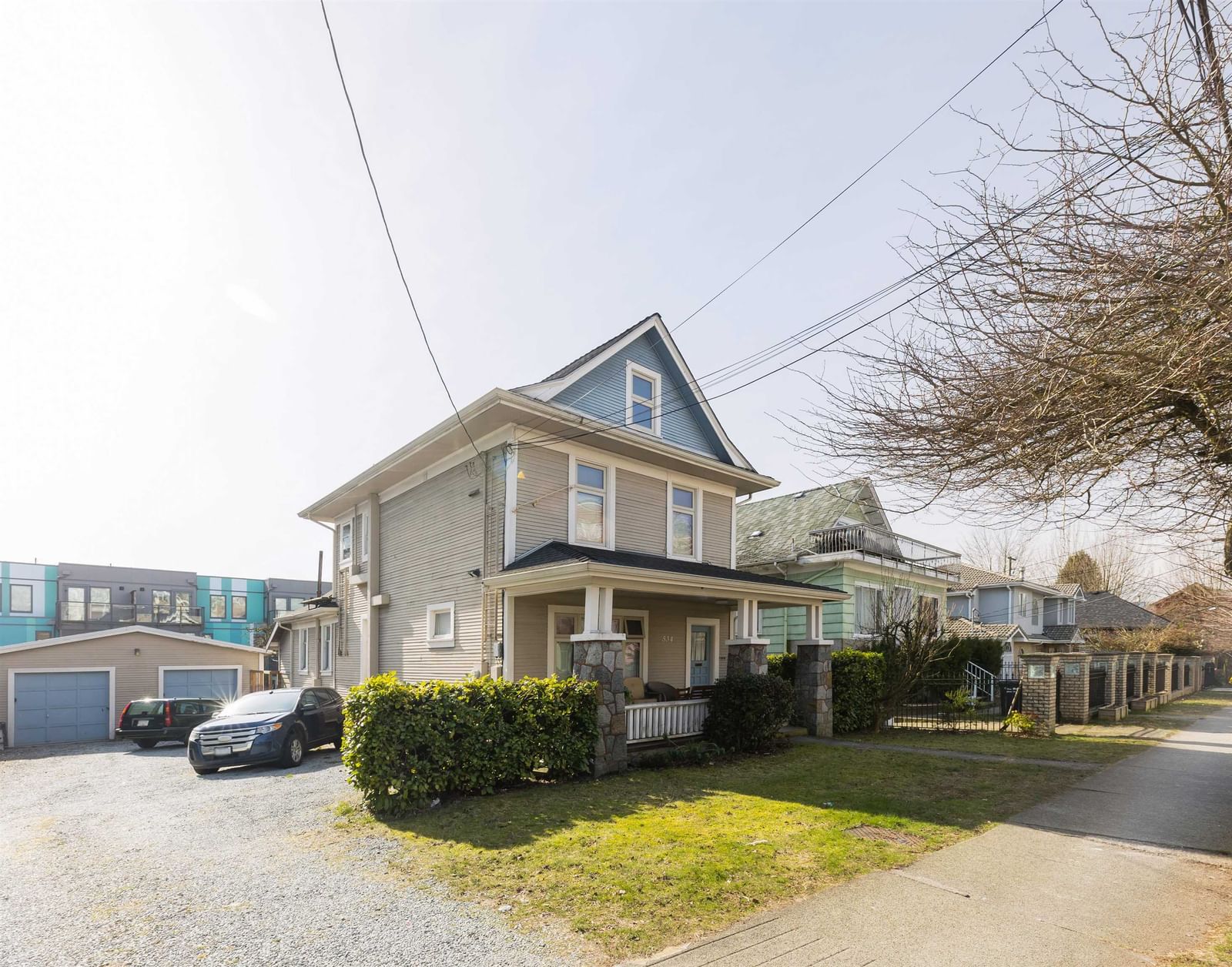 Listing Image 4