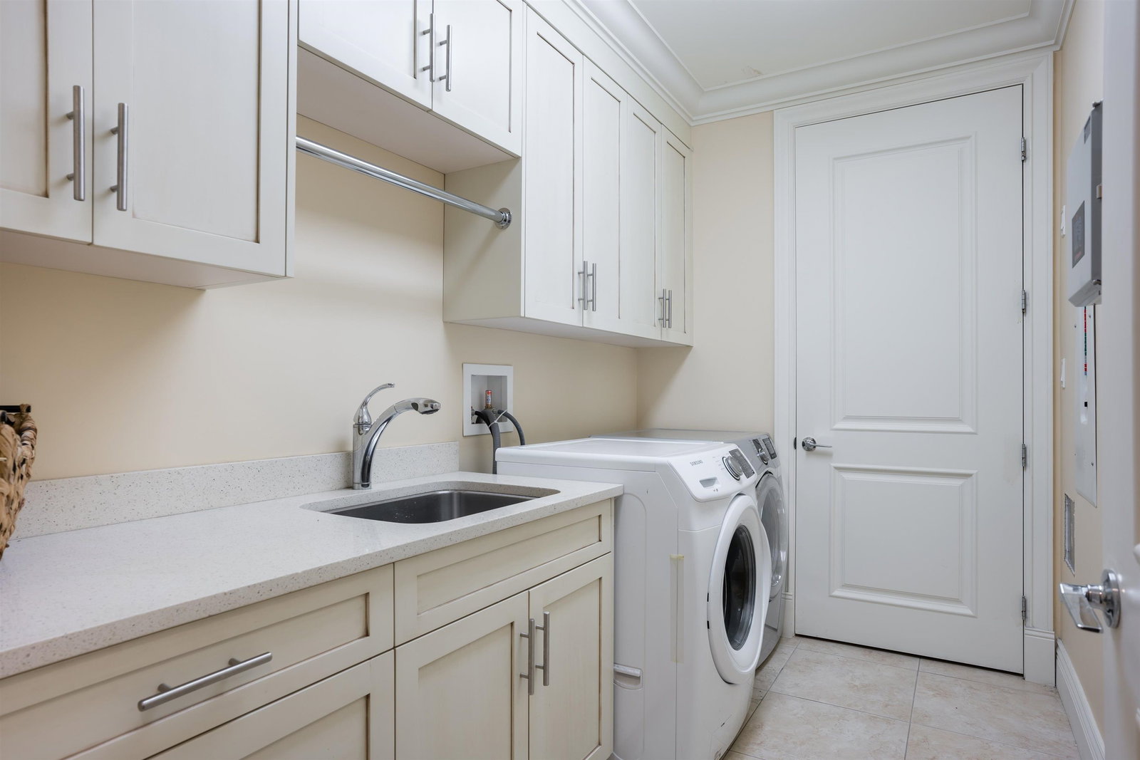 Listing Image 30