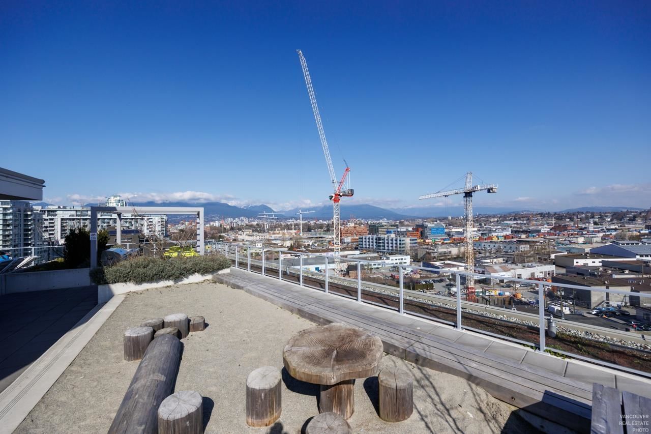 Listing Image 10