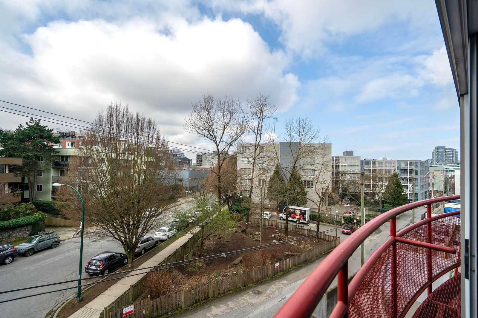 Listing Image 13
