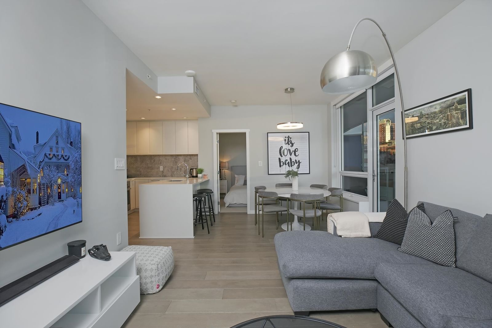 Listing Image 19