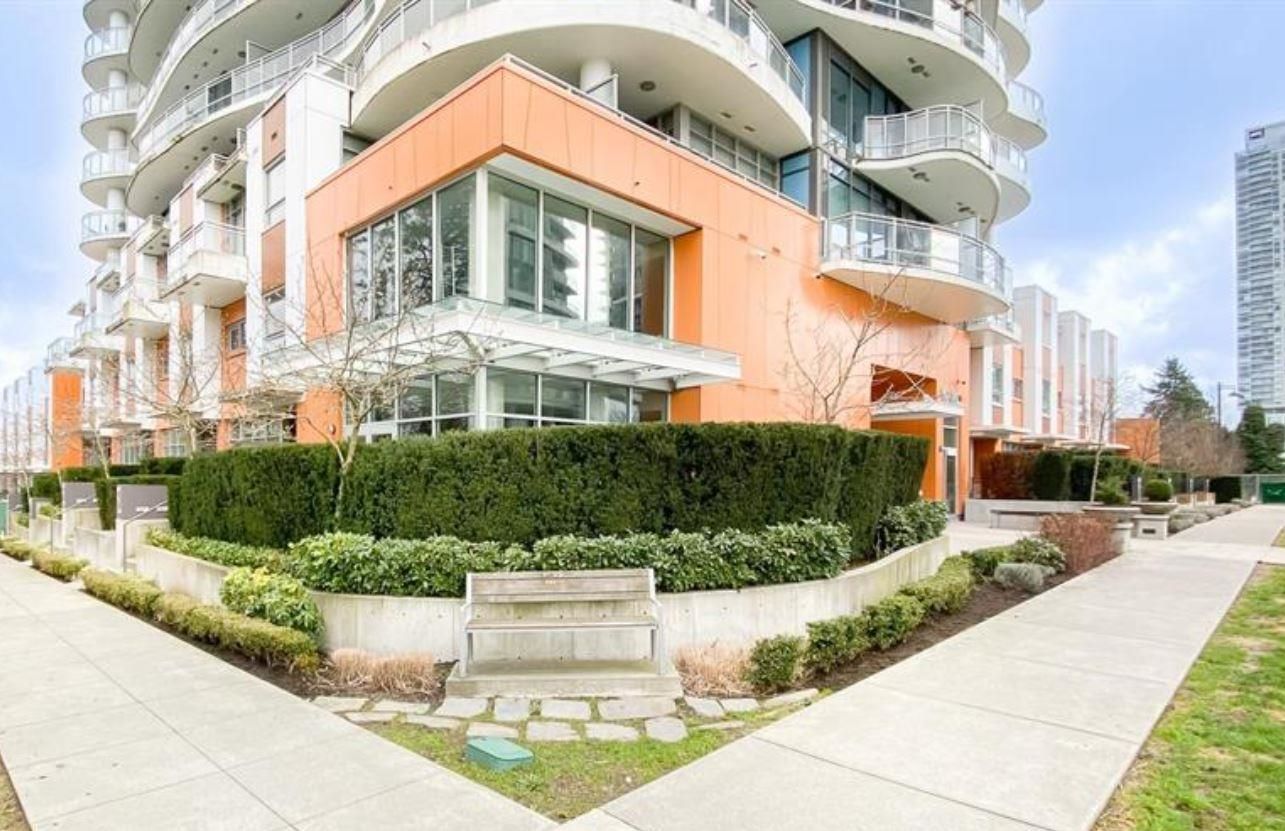 Listing Image 5
