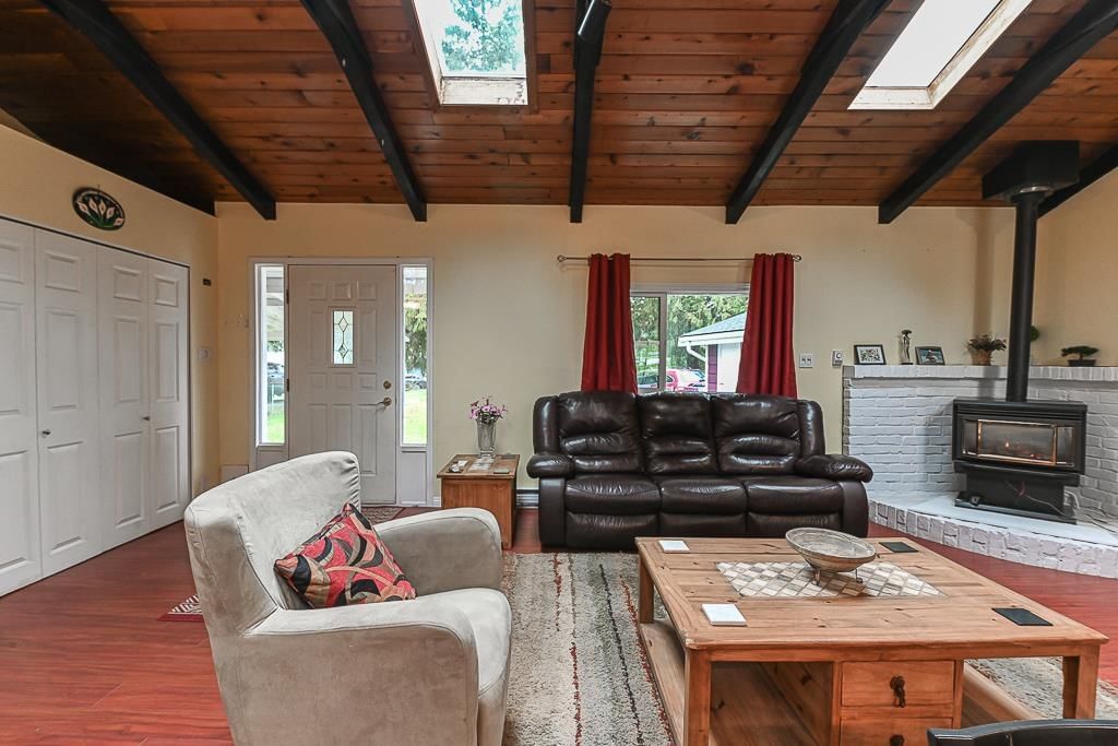 Listing Image 6