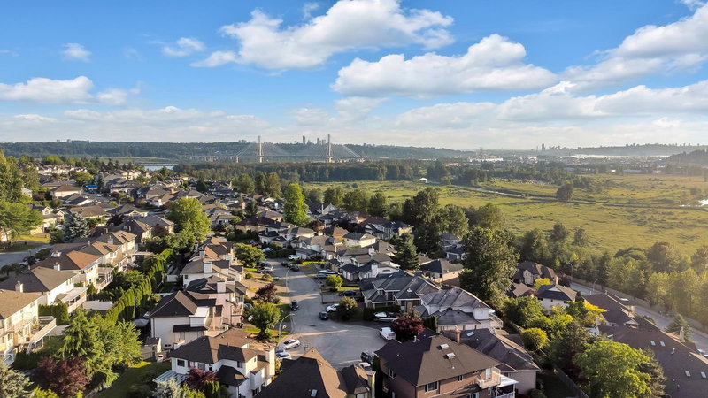 2658 Klassen Court, Port Coquitlam, V3C 5Y8 | Image 3