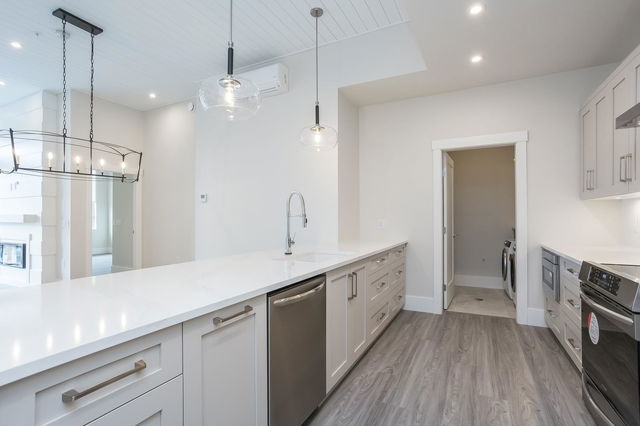 208 - 45757 Watson Road