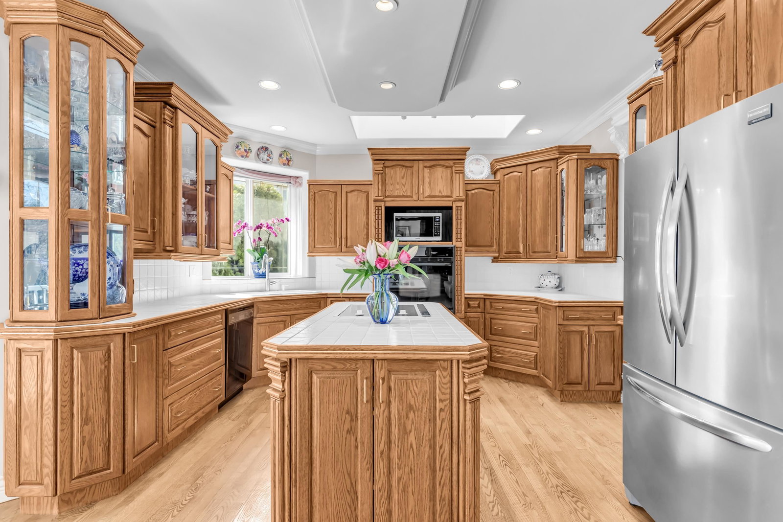 Listing Image 11