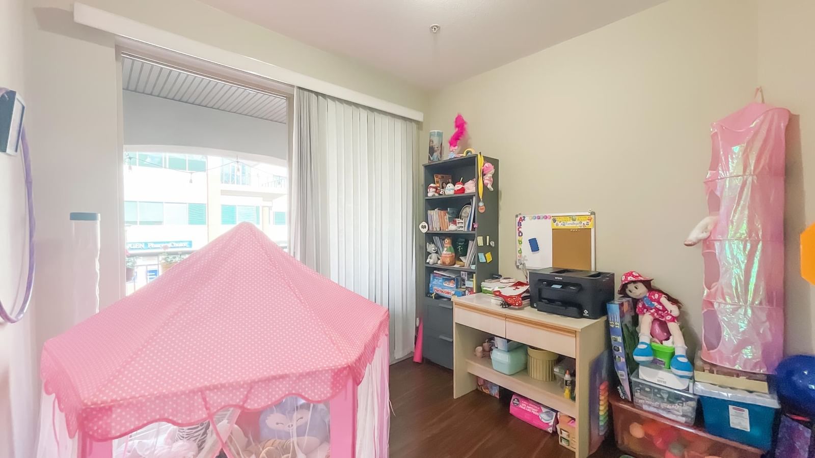 Listing Image 23