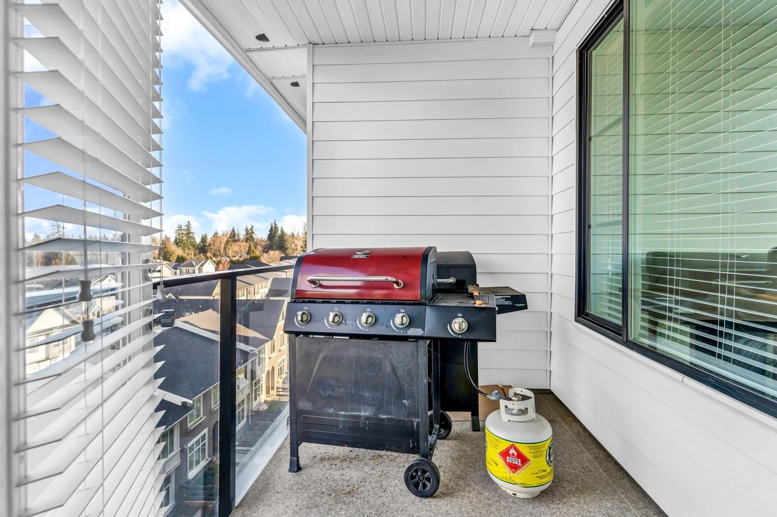 Listing Image 18
