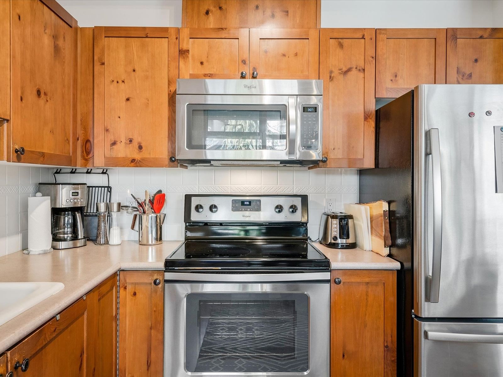 Listing Image 9