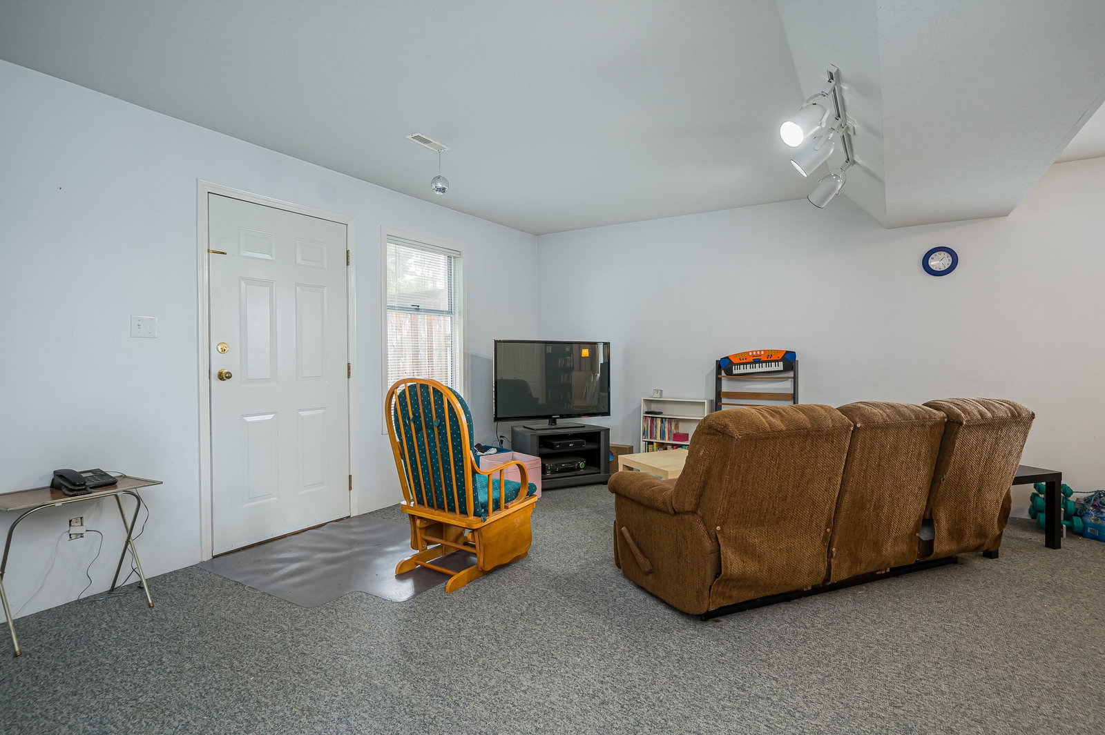 Listing Image 25