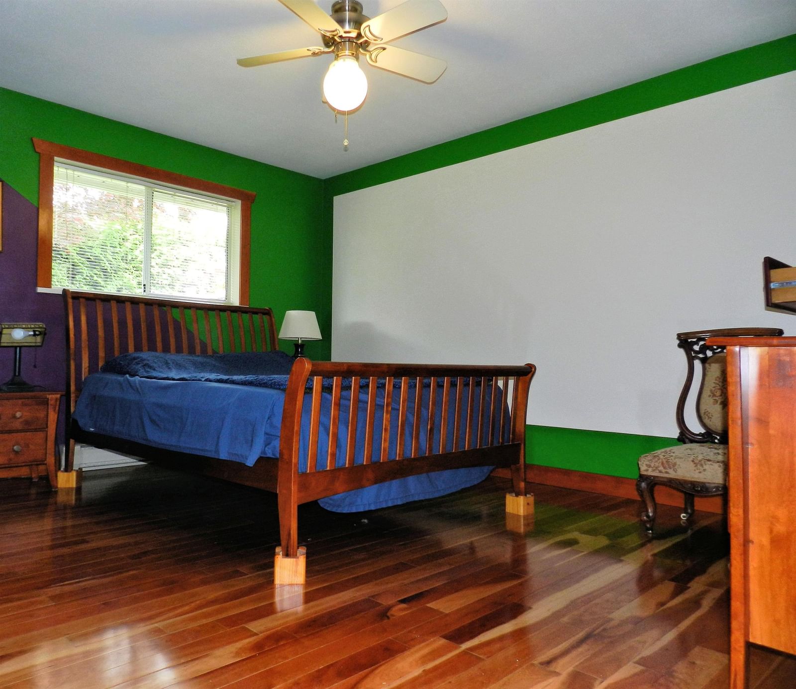 Listing Image 18