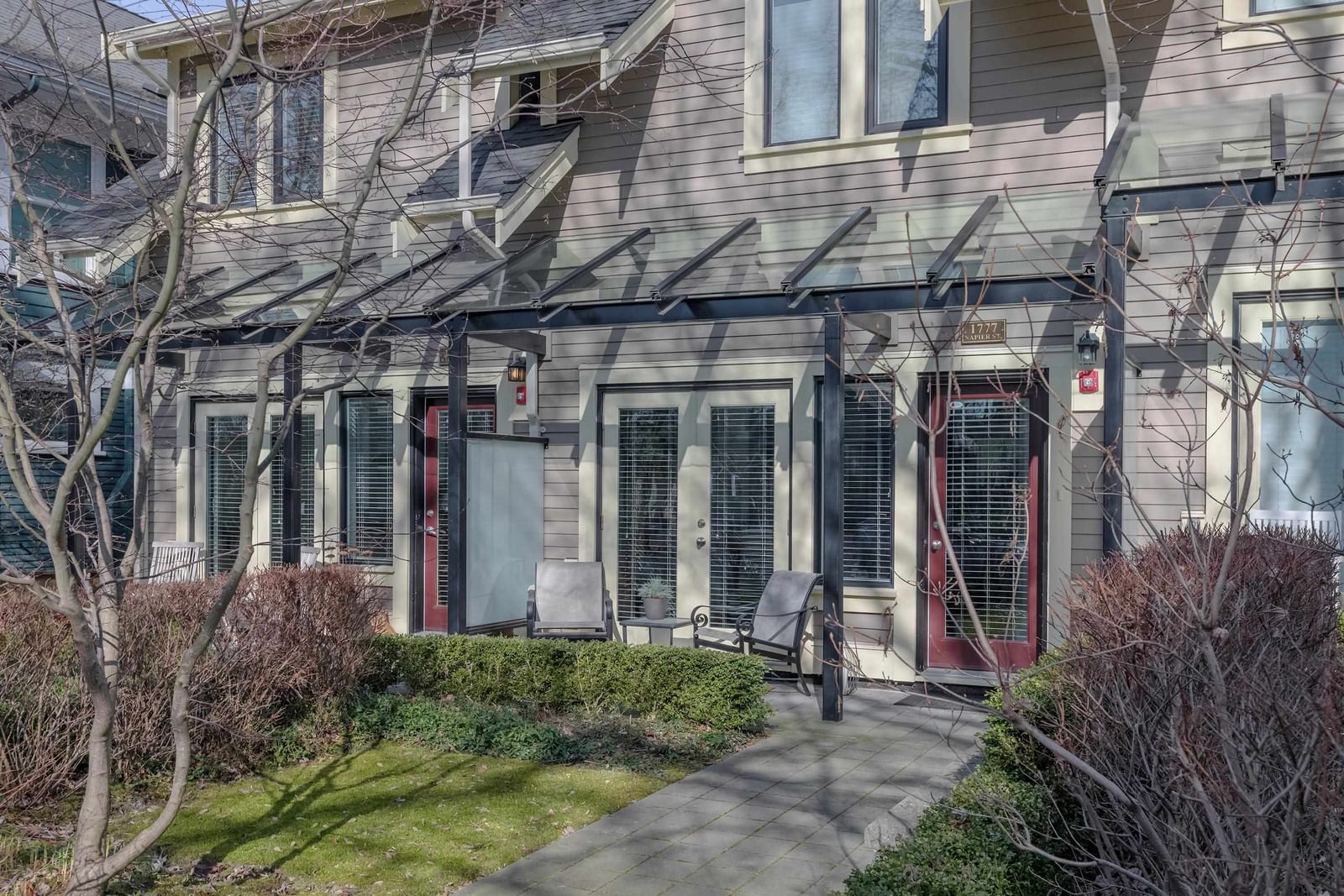 Listing Image 17