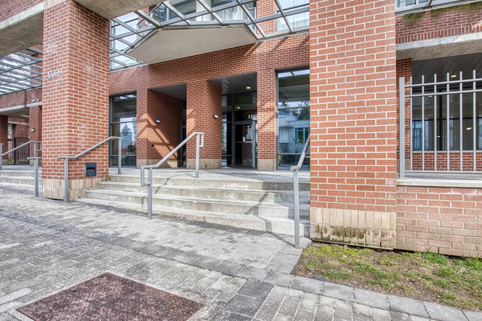 Listing Image 26