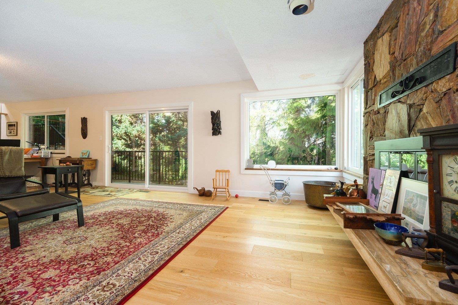 Listing Image 18