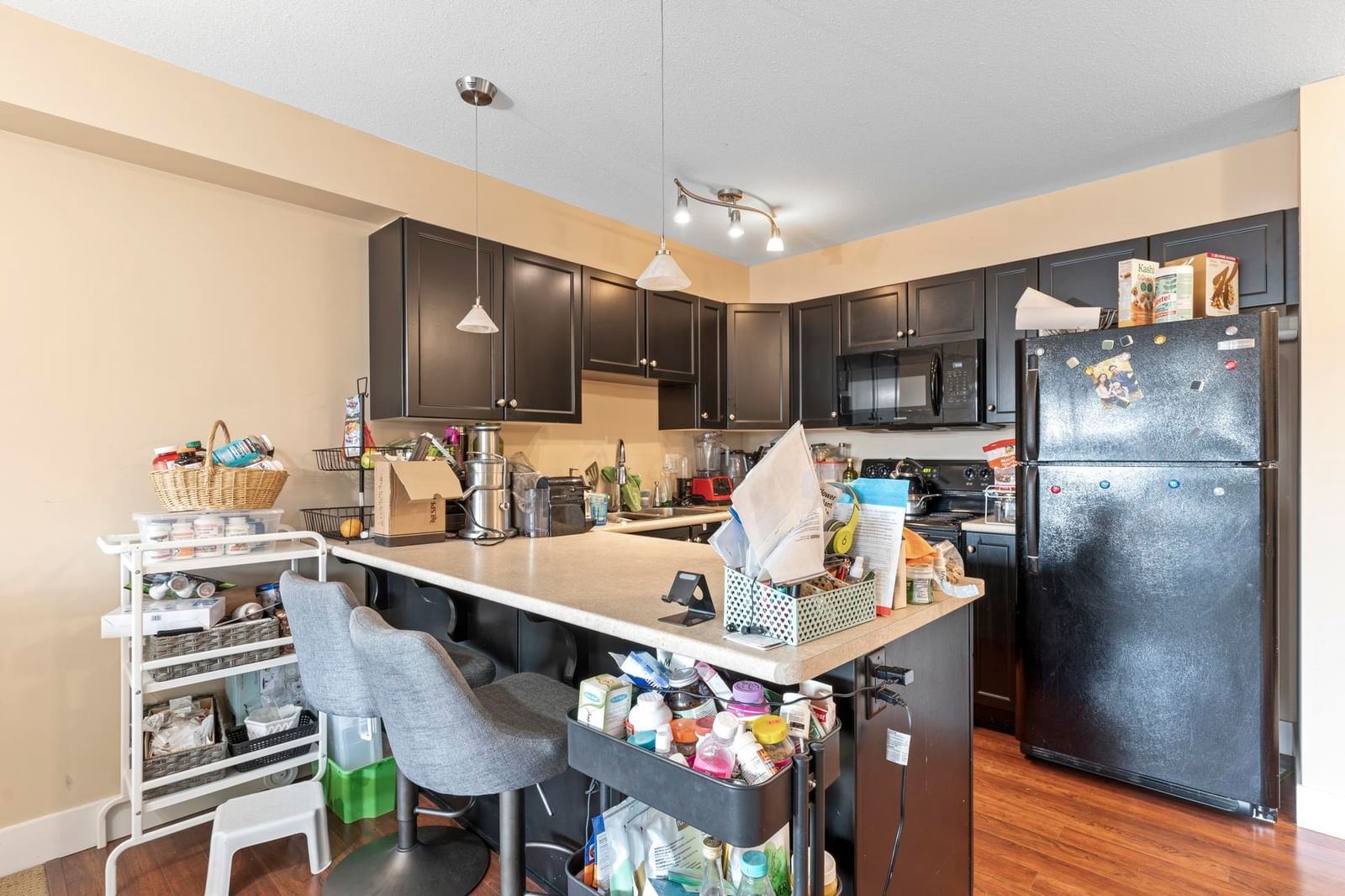 Listing Image 12