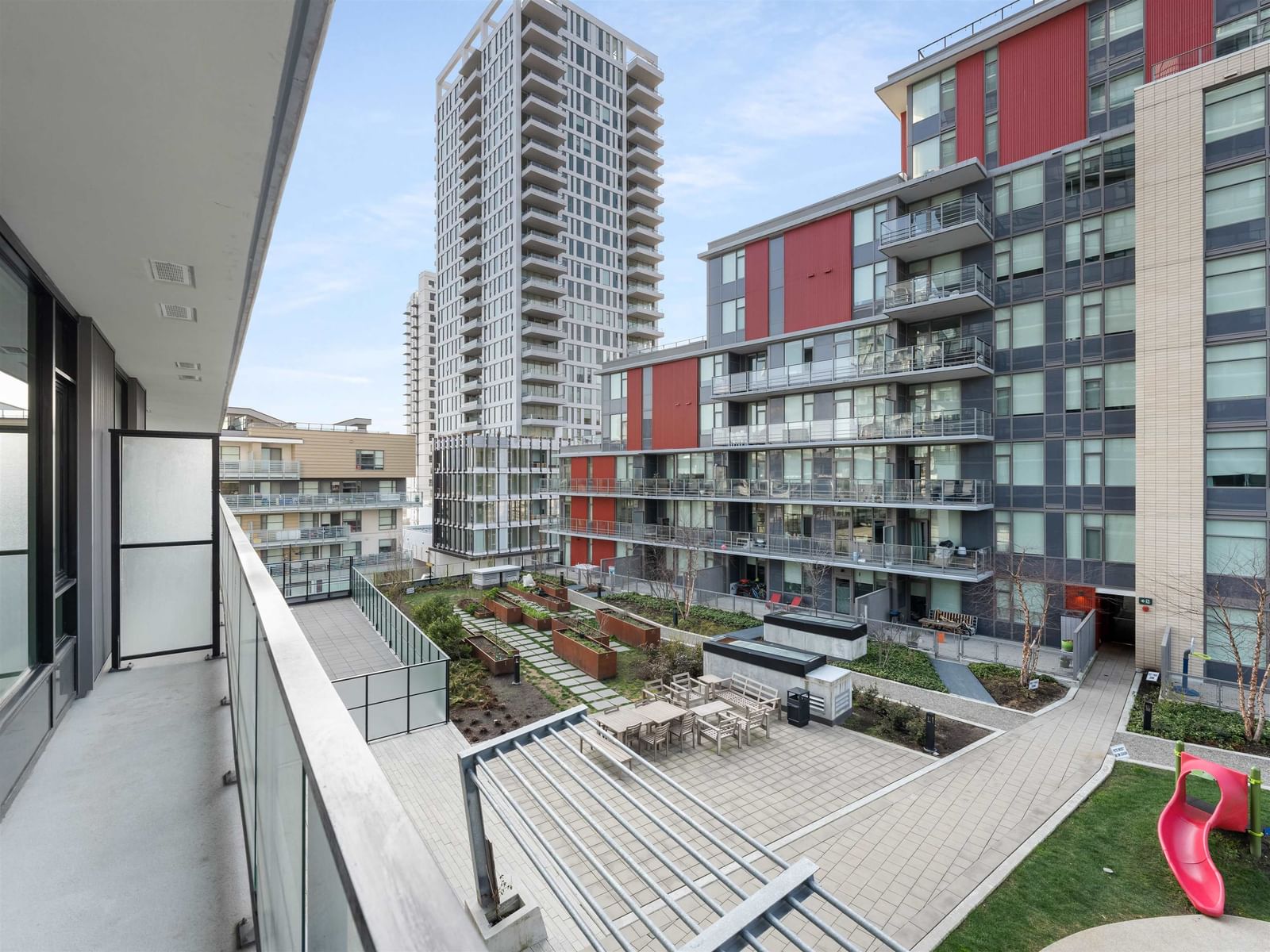 Listing Image 12