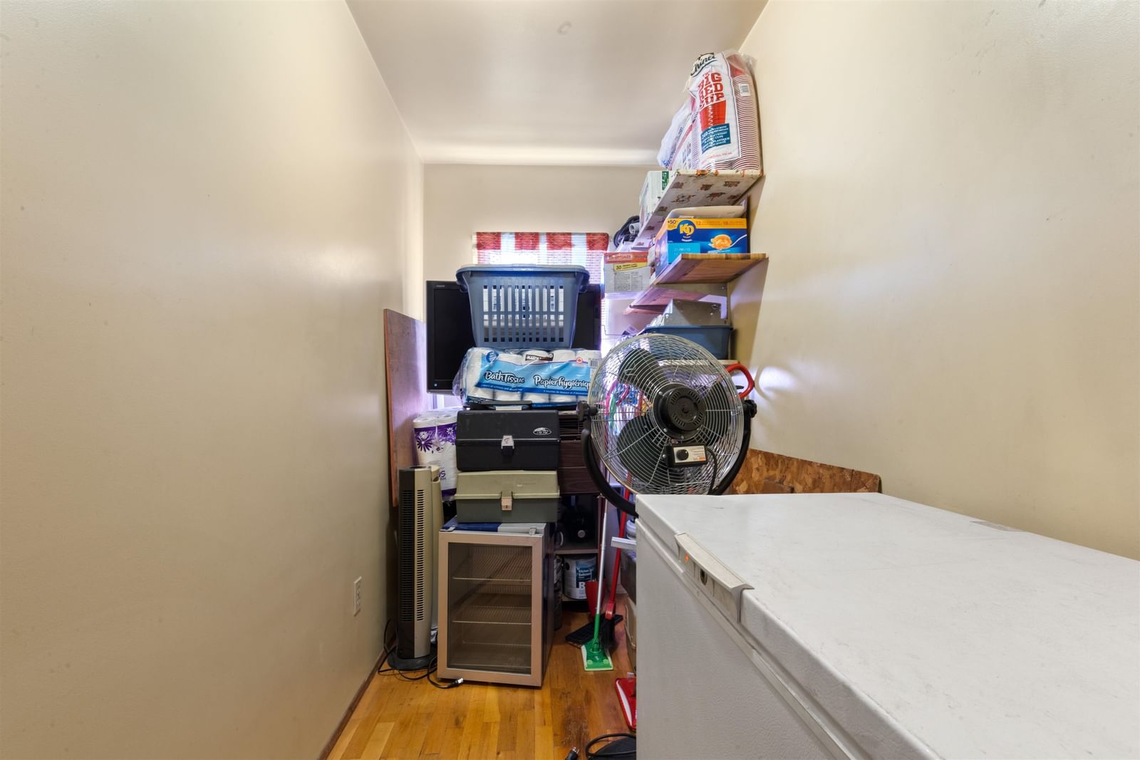 Listing Image 16