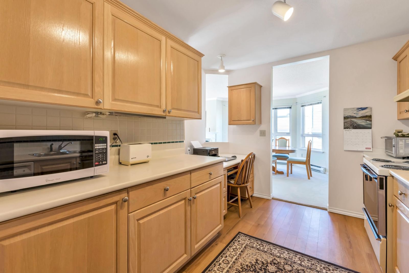 Listing Image 12