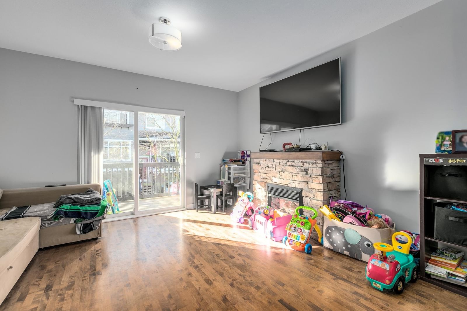 Listing Image 15