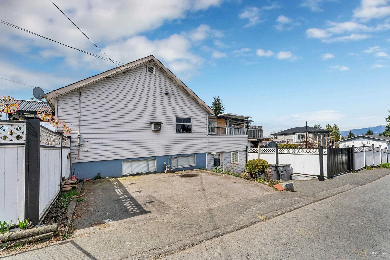 Listing Image 15