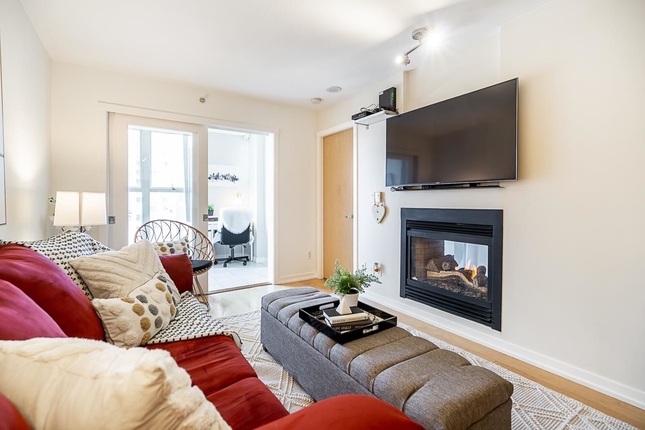 Listing Image 11