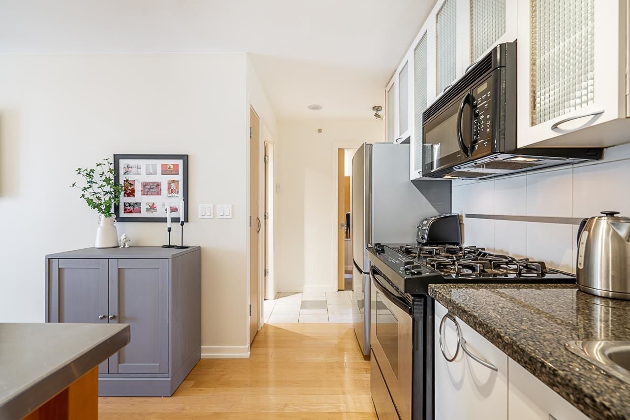 Listing Image 9