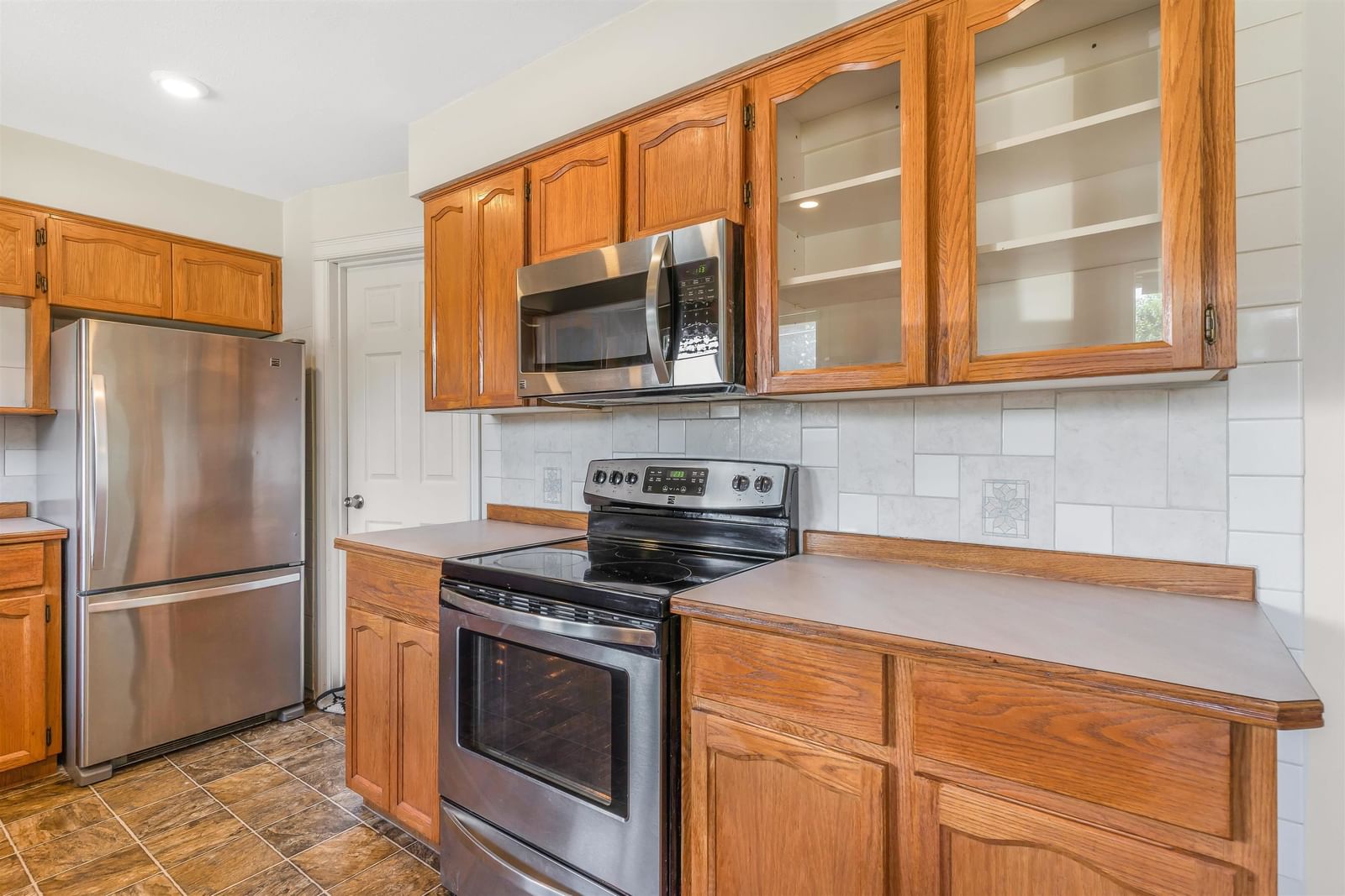 Listing Image 9