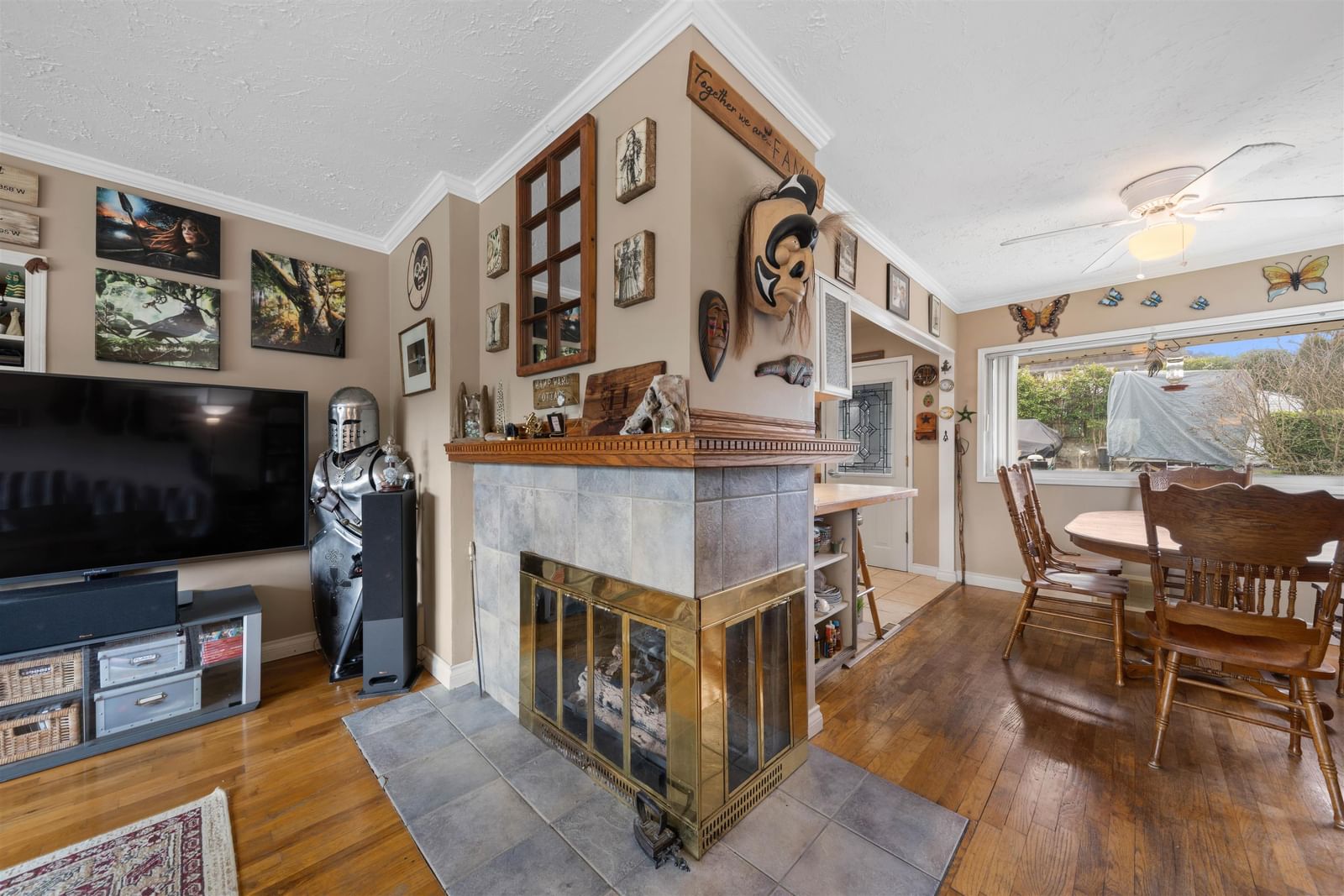 Listing Image 6