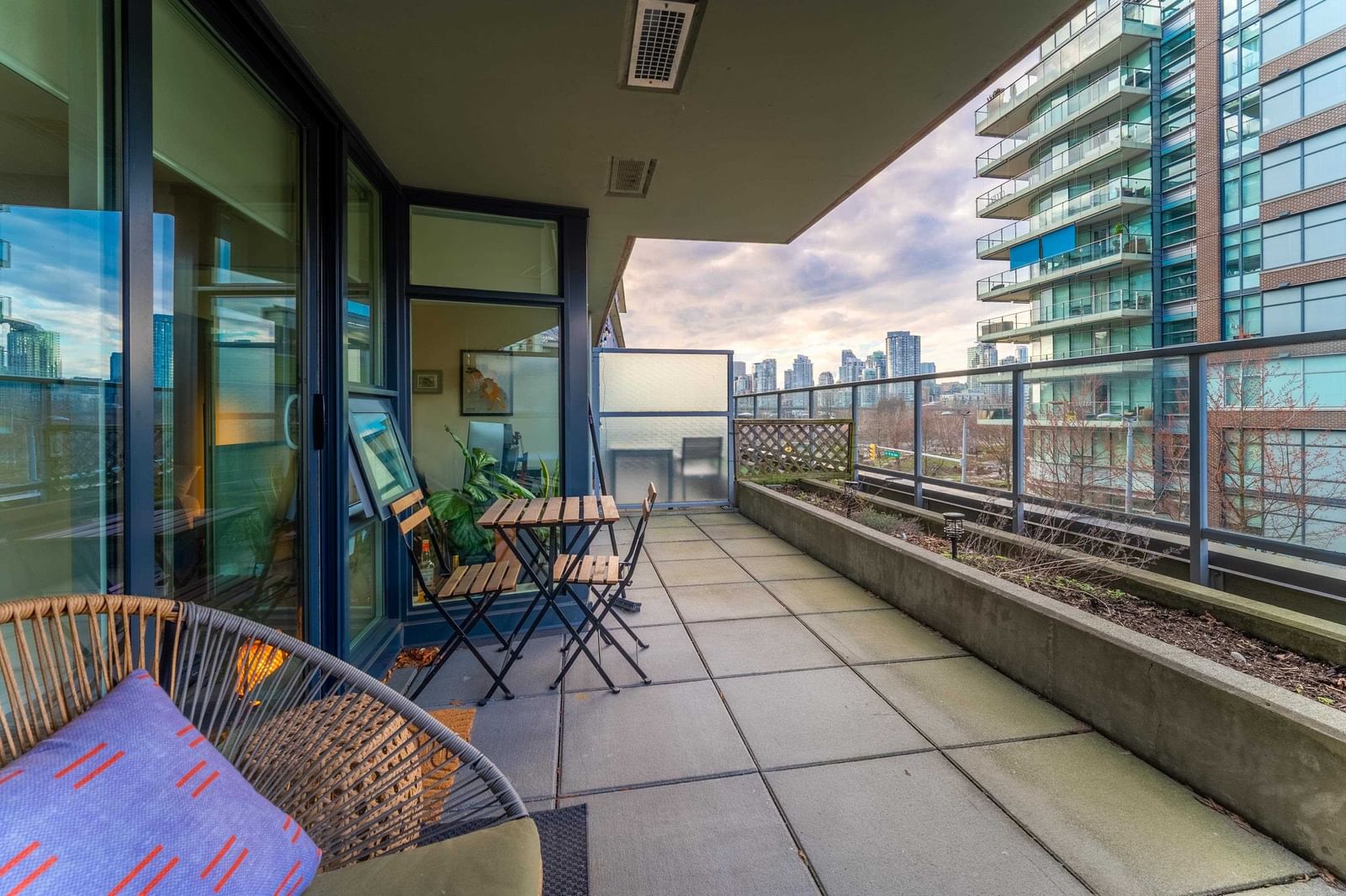 Listing Image 15