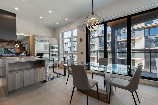 317 - 300 Salter Street