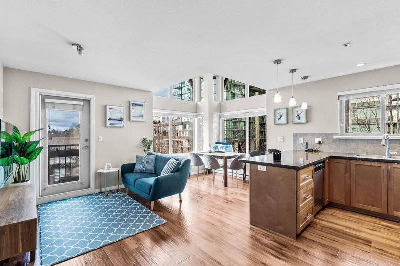 301 - 5000 Imperial Street, Burnaby, V5J 1C8 | Image 2