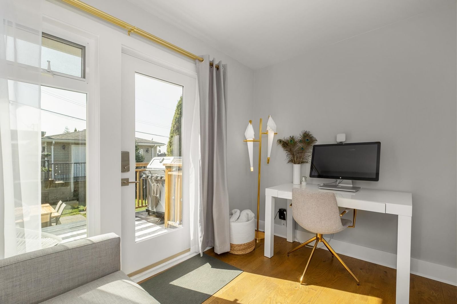 Listing Image 15