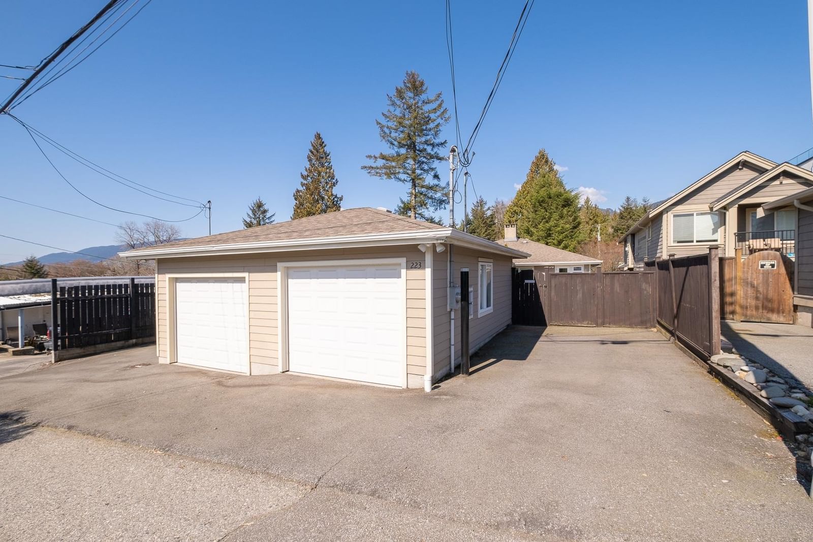 Listing Image 25