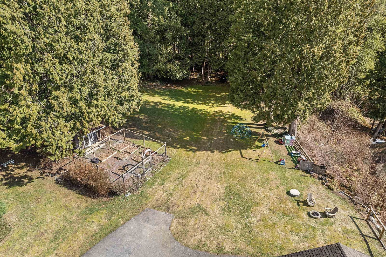 Listing Image 11