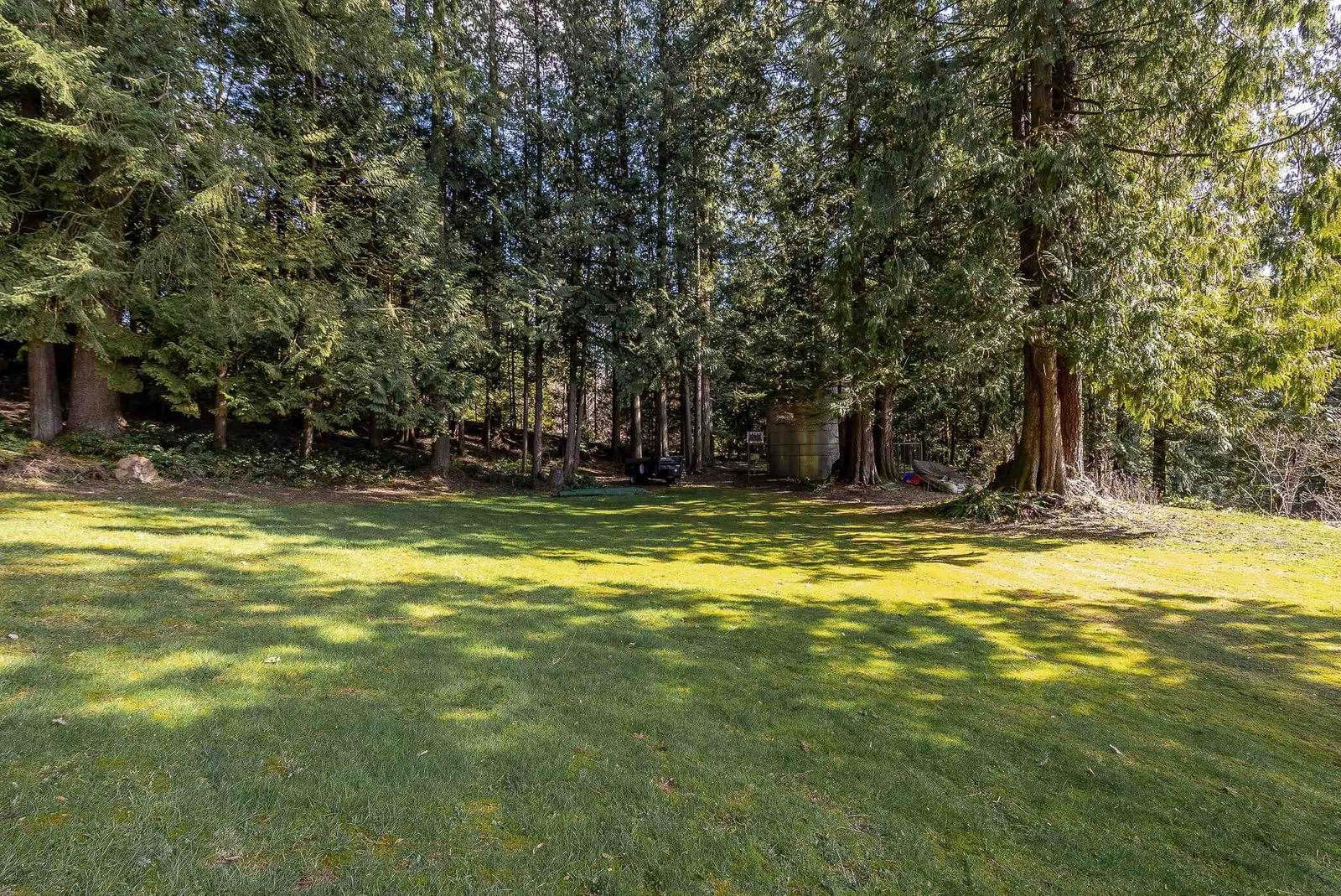 Listing Image 14