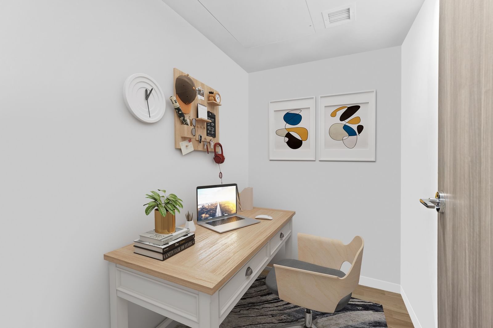 Listing Image 11
